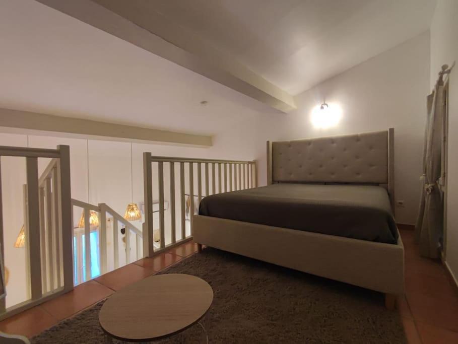 Appartement Cosy 2/4 Personnes La Roquebrussanne エクステリア 写真